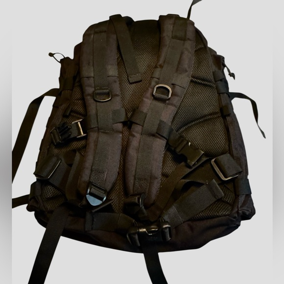 High End Highland Tactical Black Men's Heavy Duty Backpack MINT - Picture 5 of 12